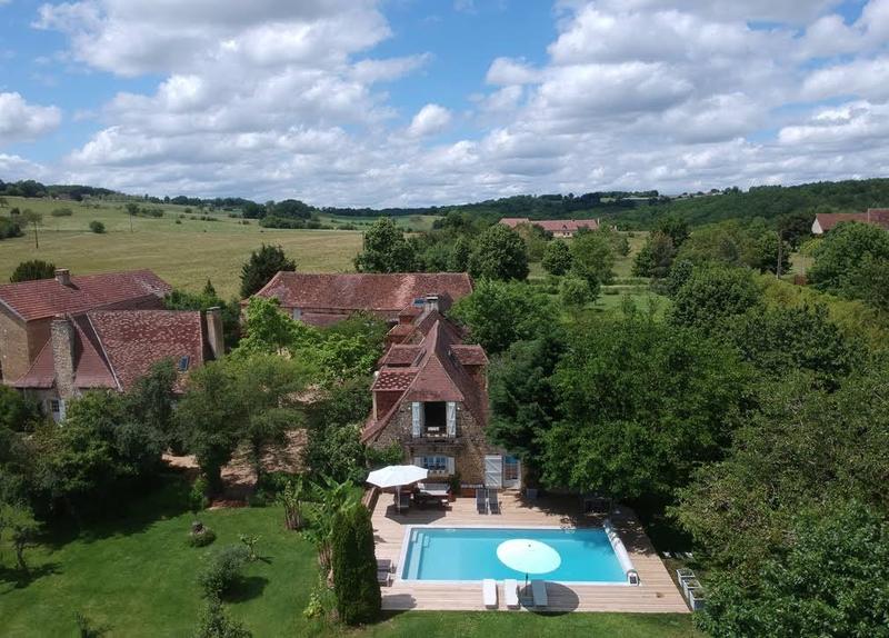 Demeure - 590 m² - 14 pièces