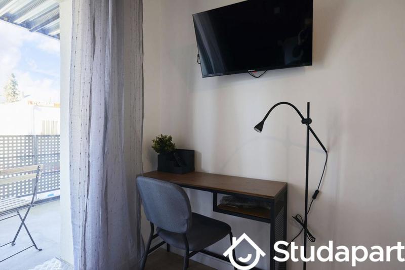 Chambre - 13 m² - 1 pièce