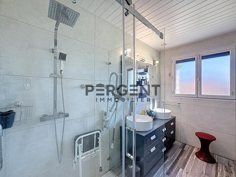 Maison - 100 m² - 6 pièces