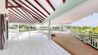 Villa - 210 m² - 7 pièces