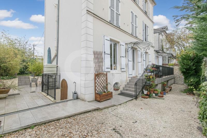 Appartement - 77 m² - 4 pièces