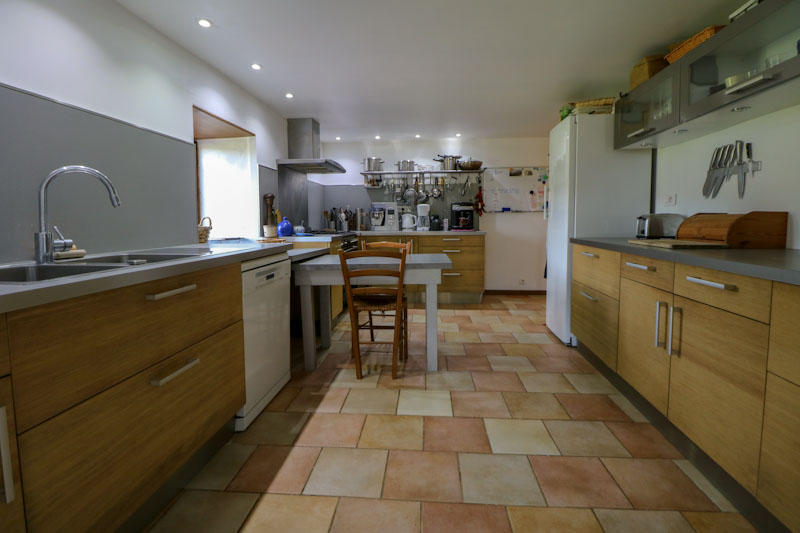 Propriété - 538 m² - 24 pièces