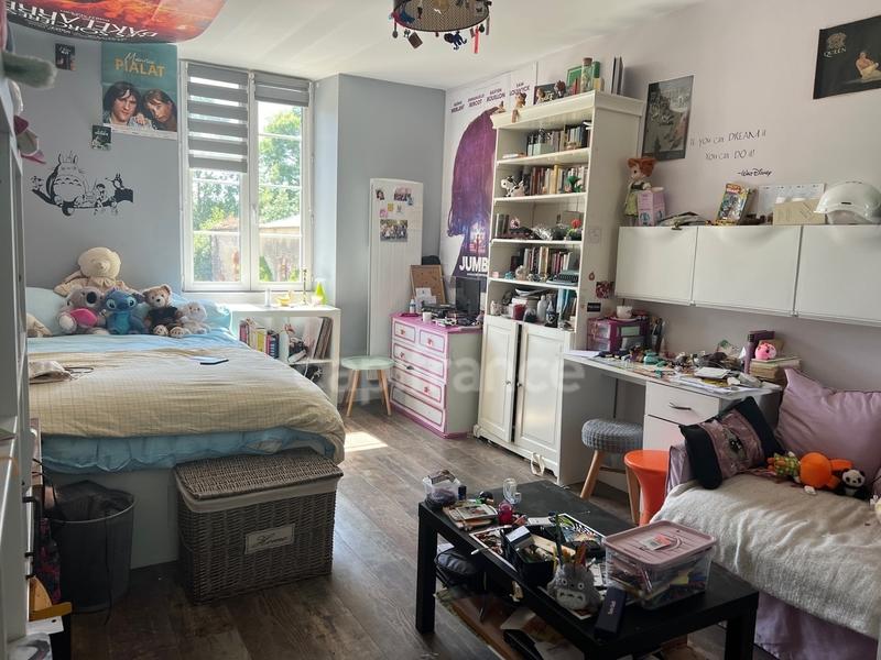 Propriété - 590 m² - 20 pièces