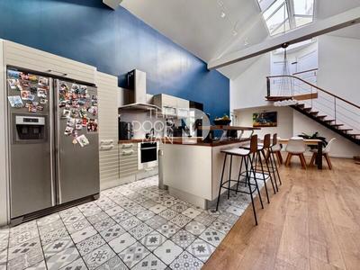 Maison - 168 m² - 6 pièces