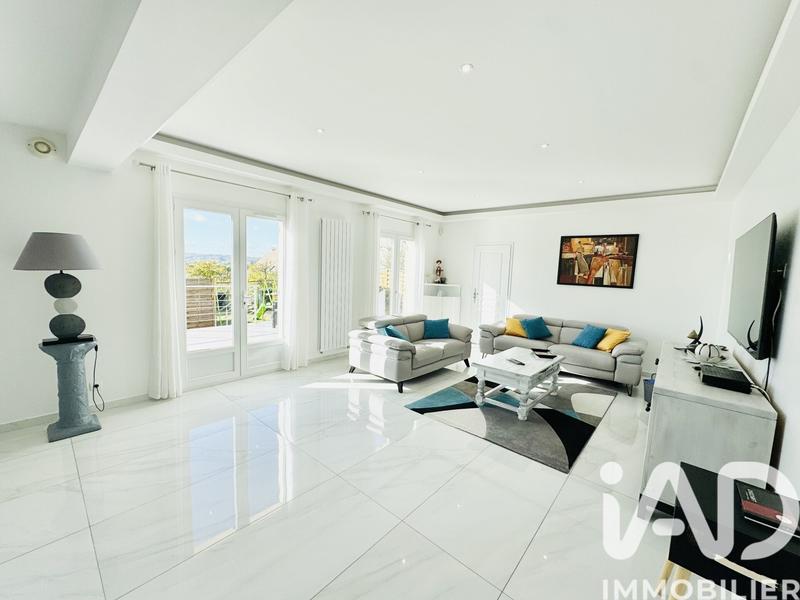 Maison - 134 m² - 5 pièces