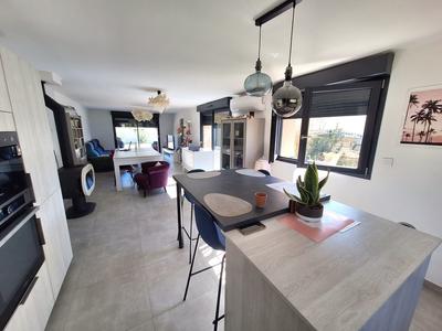 Maison - 164 m² - 7 pièces