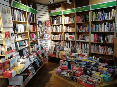 Le Pavé Dans la Mare