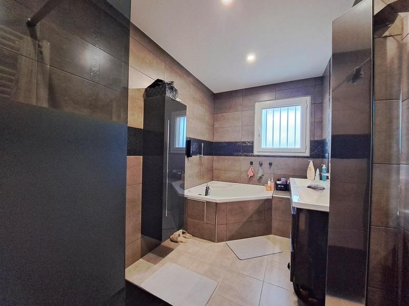 Maison - 109 m² - 4 pièces