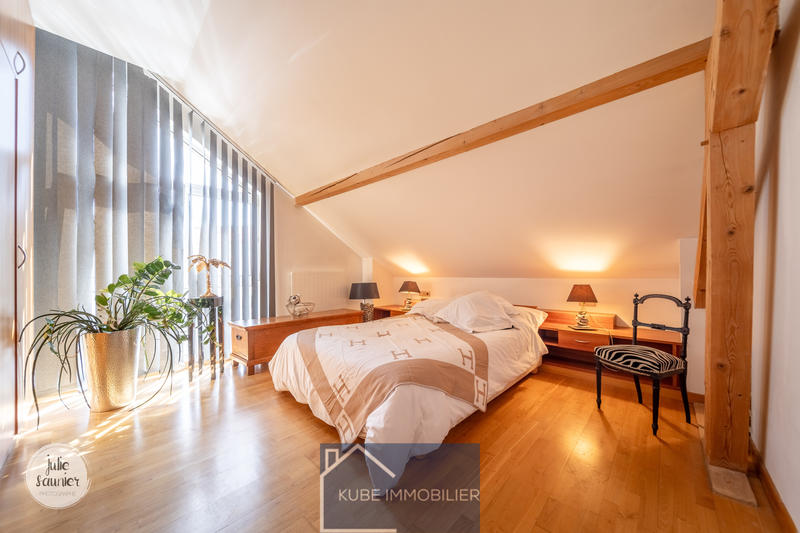 Appartement - 120 m² - 5 pièces