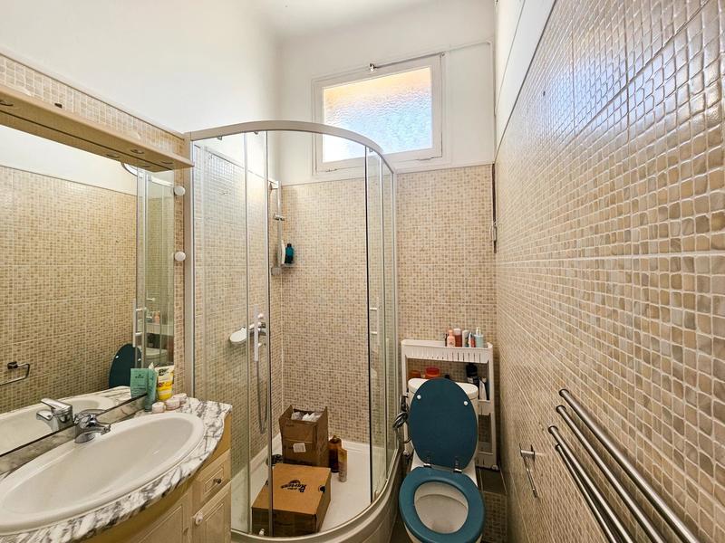 Immeuble - 243 m² - 10 pièces