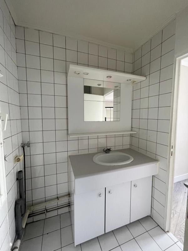 Studio - 25 m² - 1 pièce