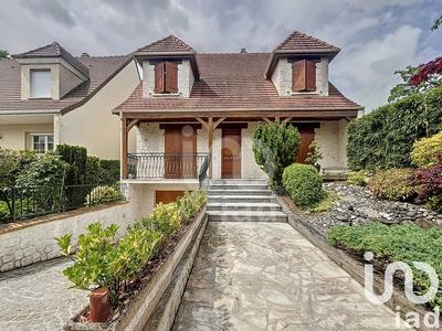 Maison - 138 m² - 6 pièces