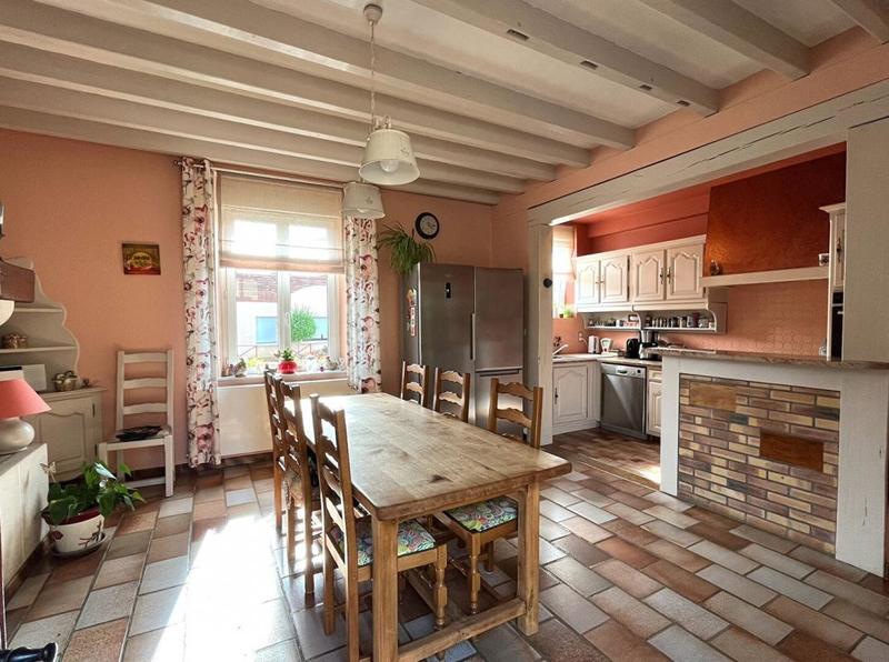 Maison - 239 m² - 11 pièces