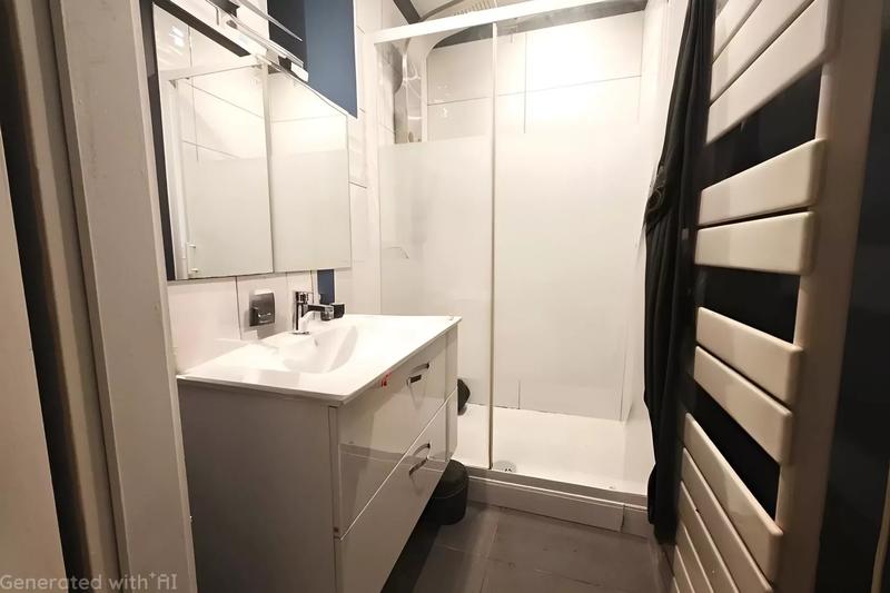 Maison - 205 m² - 9 pièces