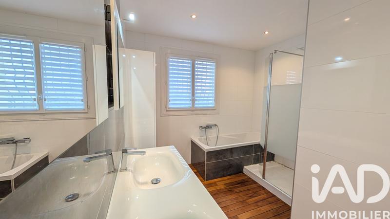 Maison - 190 m² - 7 pièces