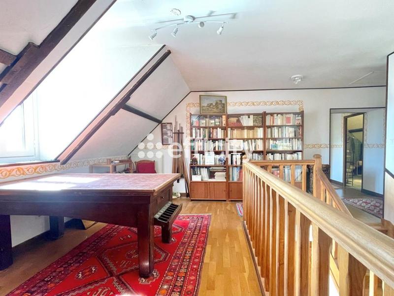 Maison - 400 m² - 10 pièces