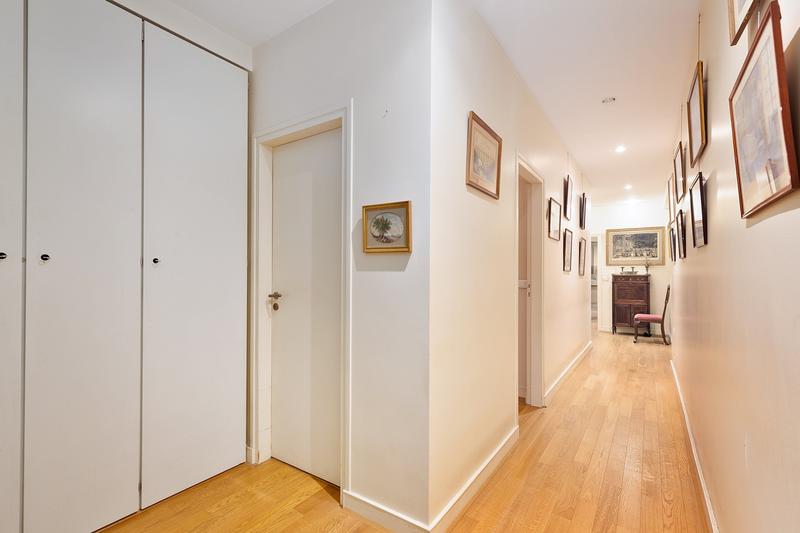 Appartement - 195 m² - 5 pièces