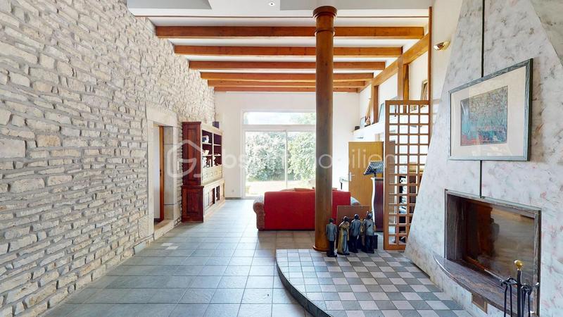 Corps de ferme - 410 m² - 9 pièces