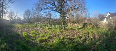 Terrain constructible - 1 953 m²
