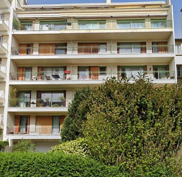 Parking / Garage - 12 m²