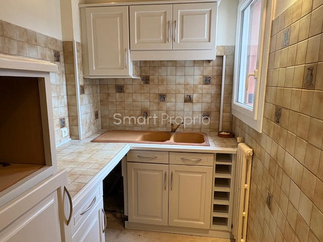 Appartement - 80 m² - 3 pièces