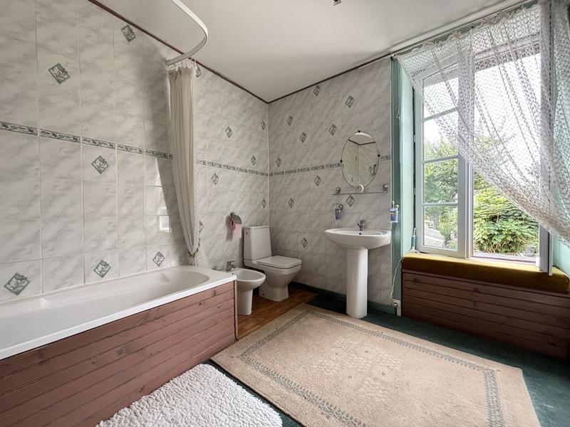 Maison de ville - 96 m² - 5 pièces