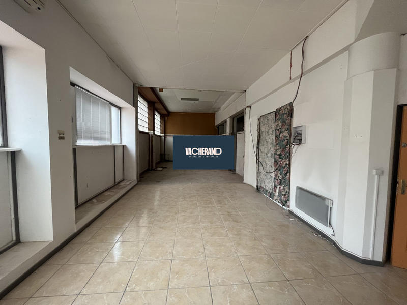 Local commercial - 254 m²