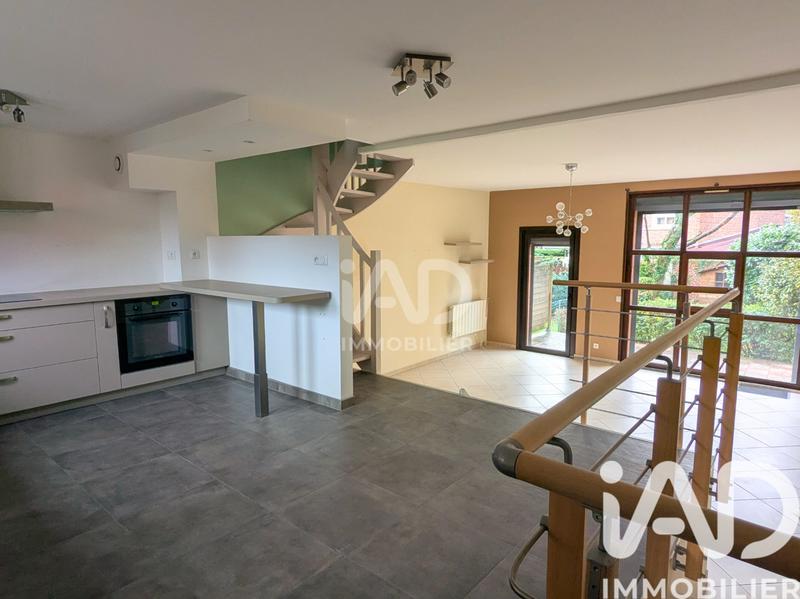 Maison - 93 m² - 4 pièces