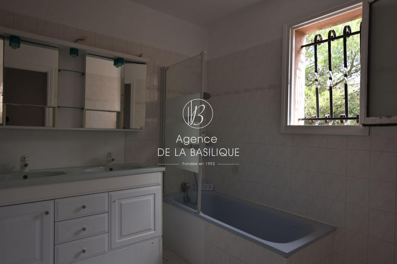 Maison - 165 m² - 8 pièces