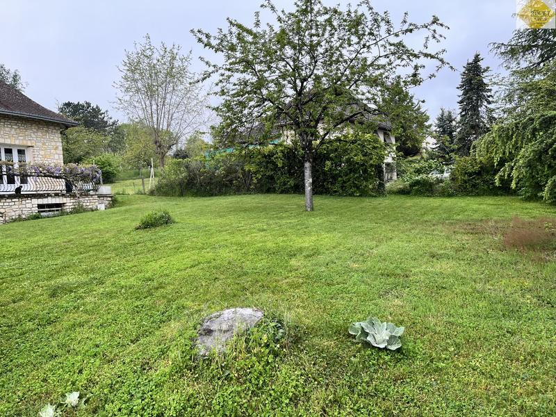 Maison - 170 m² - 8 pièces