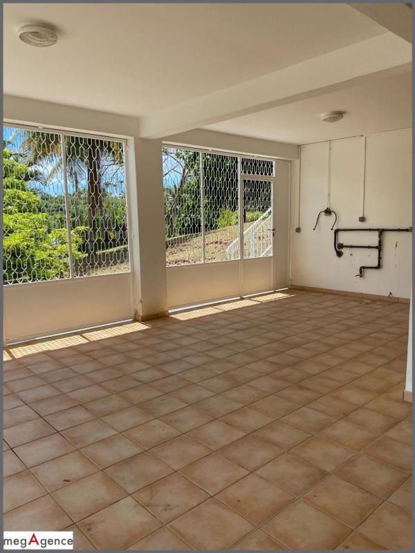 Villa - 199 m² - 5 pièces