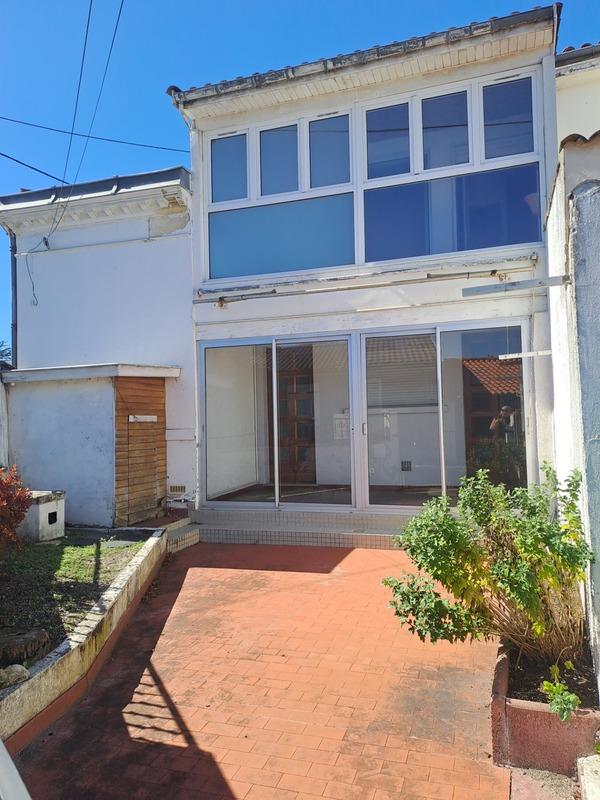 Maison - 98 m² - 6 pièces