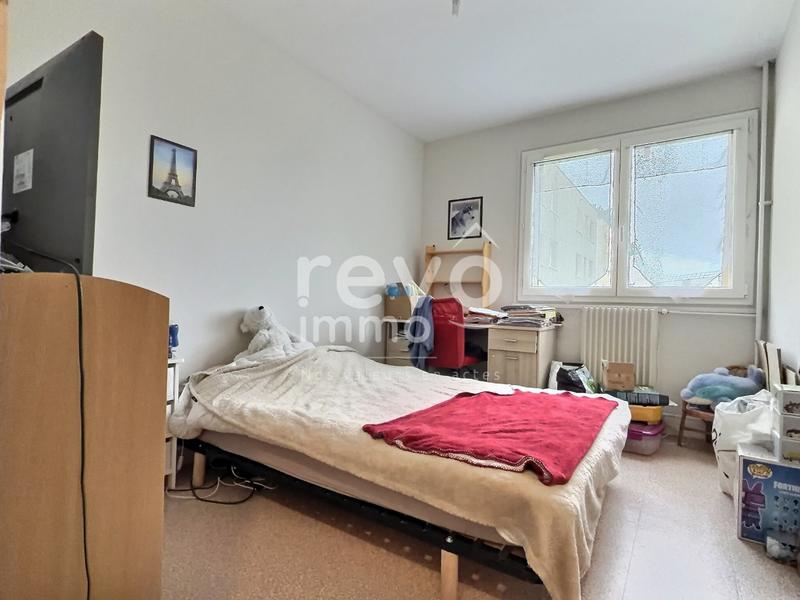Appartement - 96 m² - 5 pièces