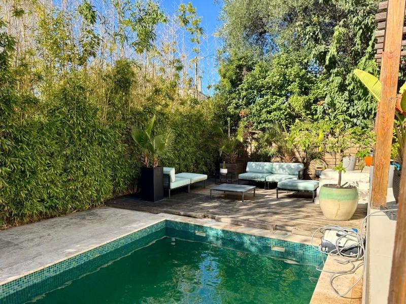 Maison d'architecte - 300 m² - 6 pièces