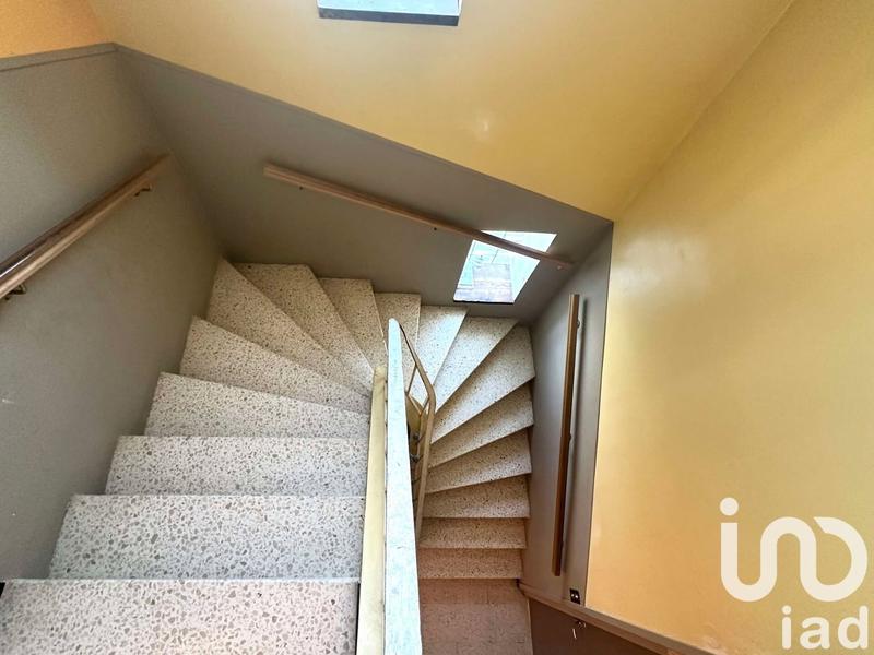 Maison - 200 m² - 8 pièces