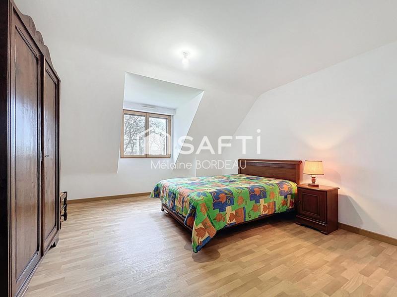 Maison - 203 m² - 6 pièces