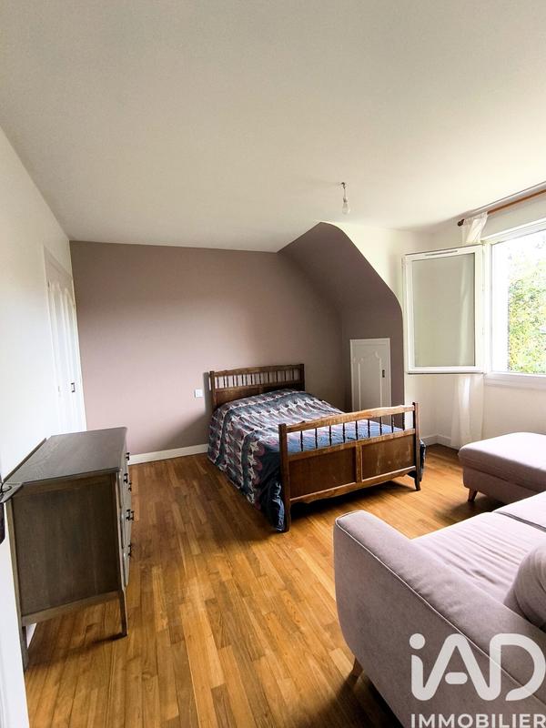 Maison - 201 m² - 10 pièces