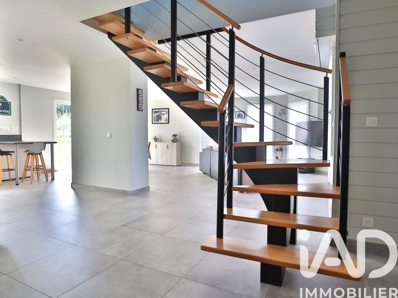 Maison - 130 m² - 5 pièces