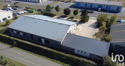 Local commercial - 978 m²