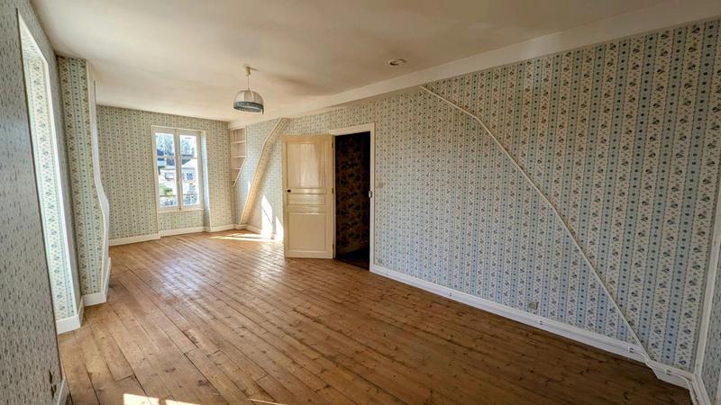 Maison - 143 m² - 5 pièces