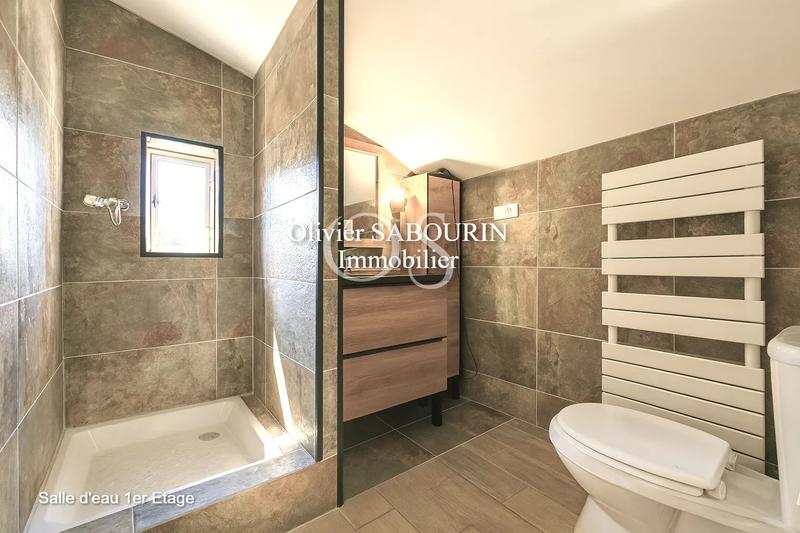 Villa - 206 m² - 8 pièces