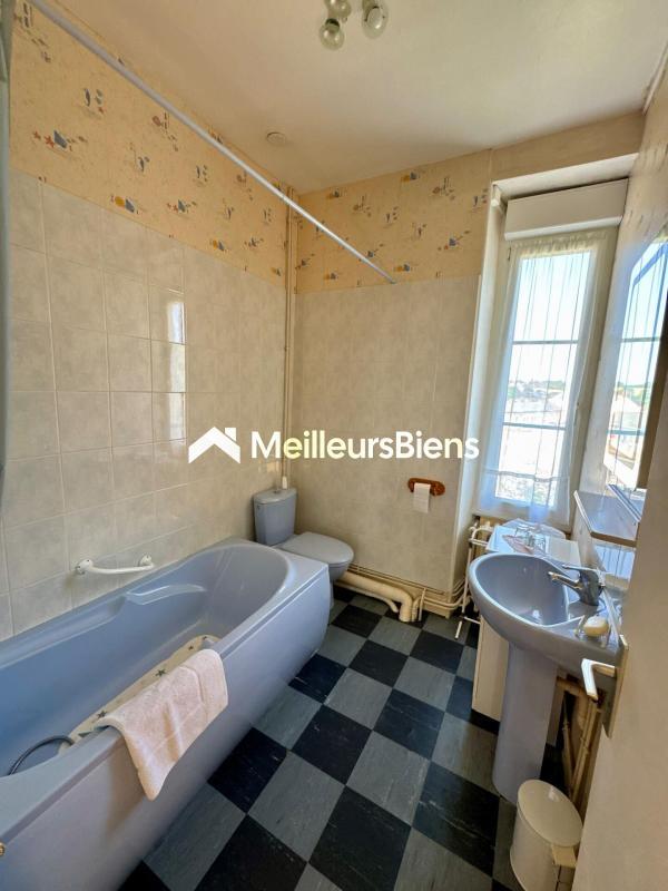 Maison de maîtres - 226 m² - 9 pièces