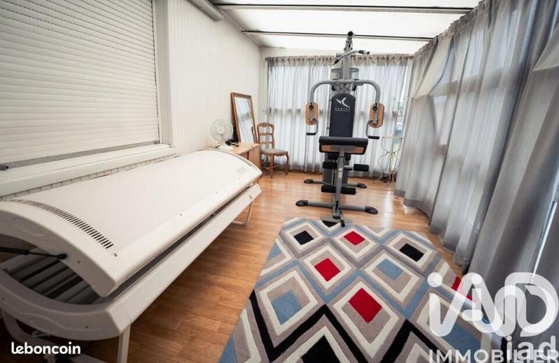 Maison - 180 m² - 7 pièces