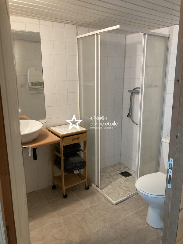 Maison - 230 m² - 10 pièces