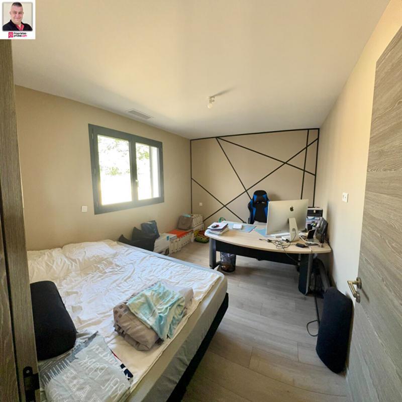 Villa - 180 m² - 5 pièces