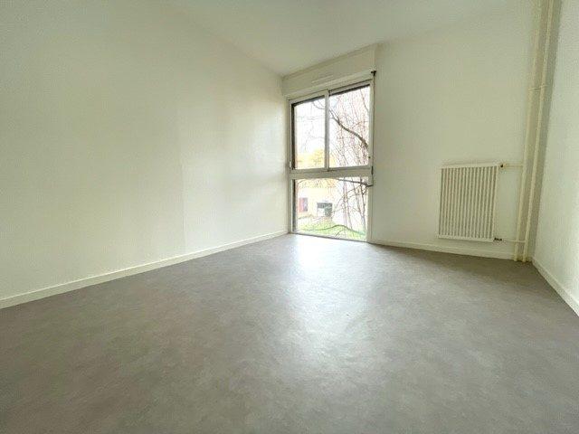 Appartement - 100 m² - 5 pièces