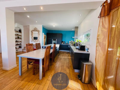 Villa - 166 m² - 5 pièces