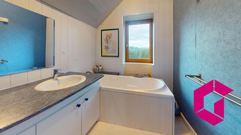 Maison - 107 m² - 4 pièces