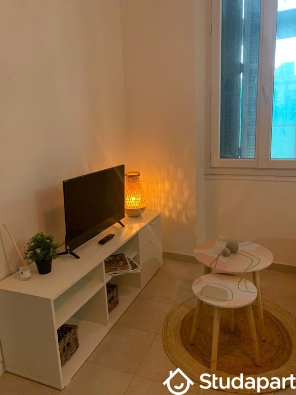 Chambre - 13 m² - 1 pièce