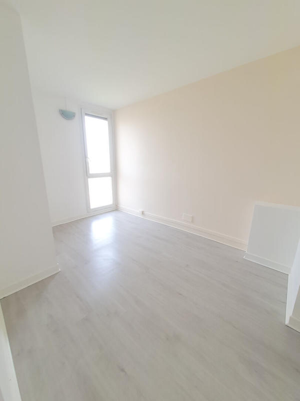 Appartement - 77 m² - 4 pièces